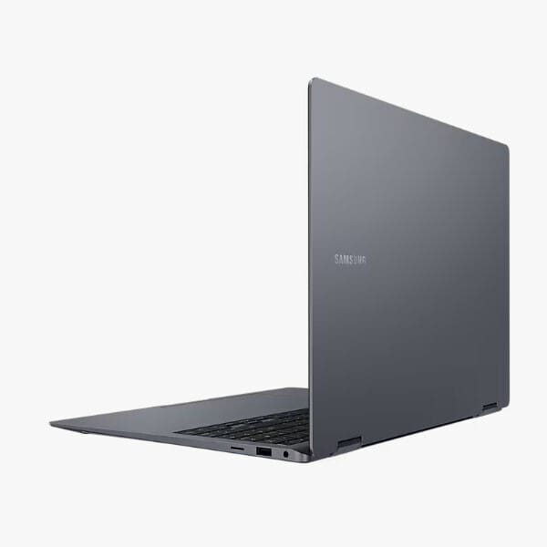 NT960QGK-KC71G 후면 대각선 모습